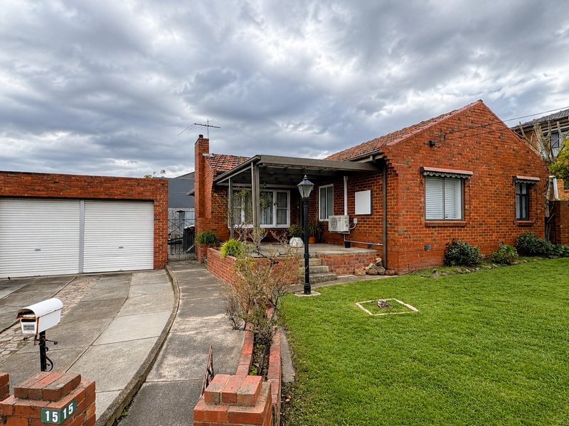 Photo - 15 Curran Street, Oakleigh East VIC 3166 - Image 1