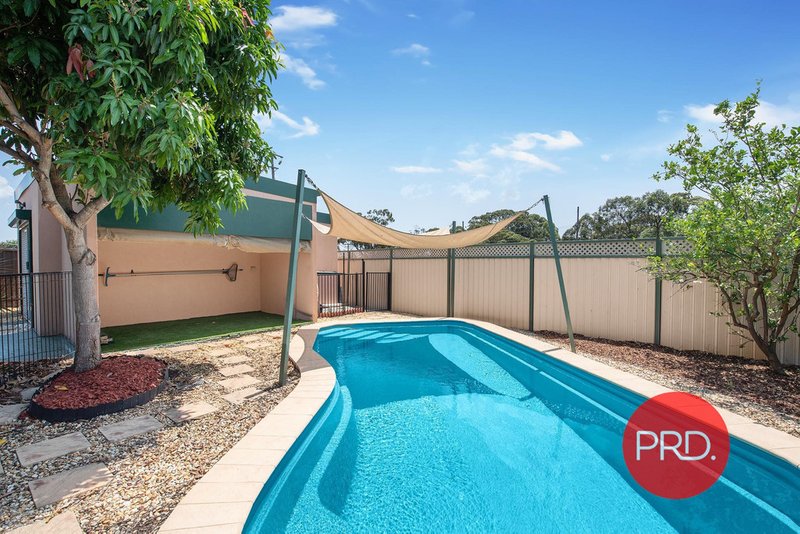 Photo - 15 Cutcliffe Avenue, Regents Park NSW 2143 - Image 12