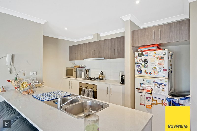 Photo - 15 Cutleaf Crescent, Tarneit VIC 3029 - Image 9