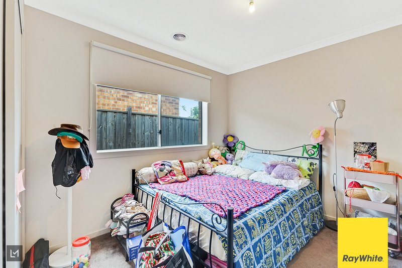 Photo - 15 Cutleaf Crescent, Tarneit VIC 3029 - Image 11