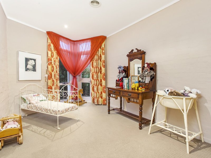 Photo - 15 Dampier Crescent, Forrest ACT 2603 - Image 10