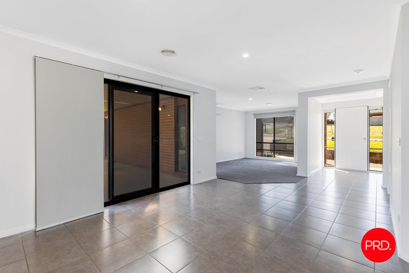 Photo - 15 Daniel Drive, Golden Square VIC 3555 - Image 6