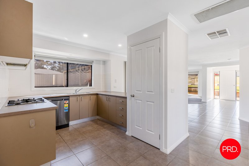 Photo - 15 Daniel Drive, Golden Square VIC 3555 - Image 9