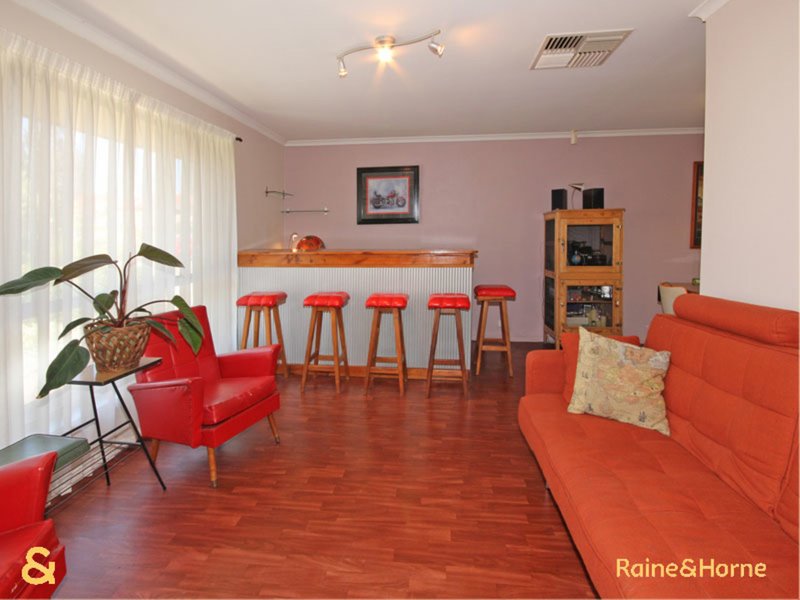 Photo - 15 Darley Circuit, Noarlunga Downs SA 5168 - Image 14