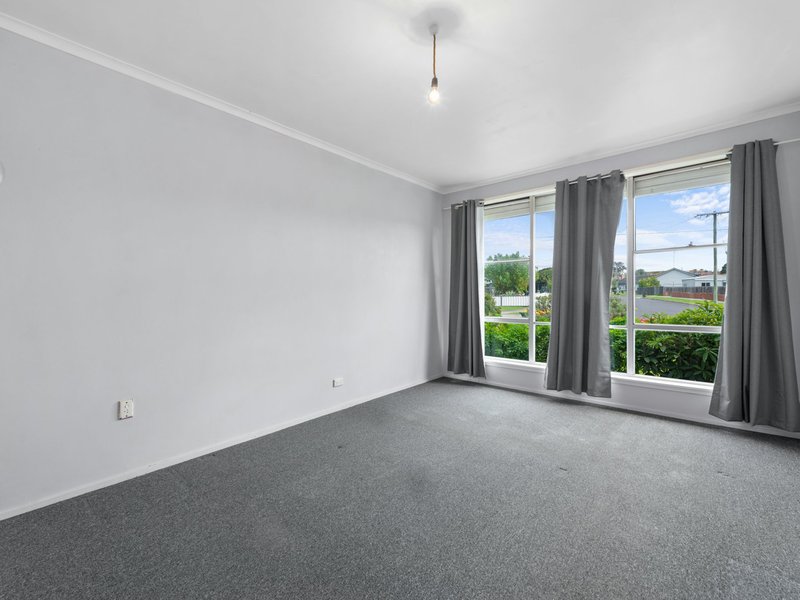 Photo - 15 Davies Street, Bairnsdale VIC 3875 - Image 7