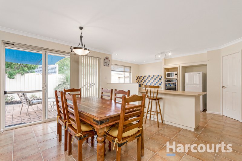 Photo - 15 De Crillon Way, Currambine WA 6028 - Image 7