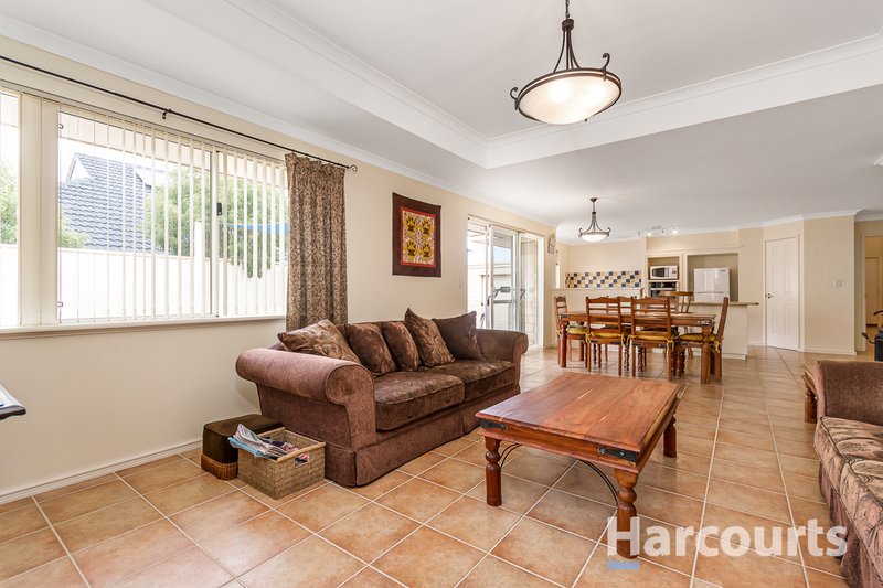 Photo - 15 De Crillon Way, Currambine WA 6028 - Image 10