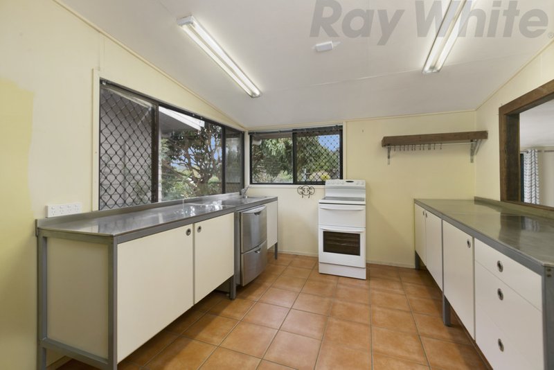 Photo - 15 Dean Road, Alexandra Hills QLD 4161 - Image 2