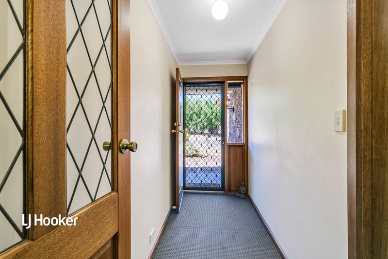 Photo - 15 Debenham Court, Greenwith SA 5125 - Image 3