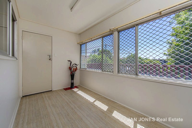 Photo - 15 Deborah St , Clontarf QLD 4019 - Image 14