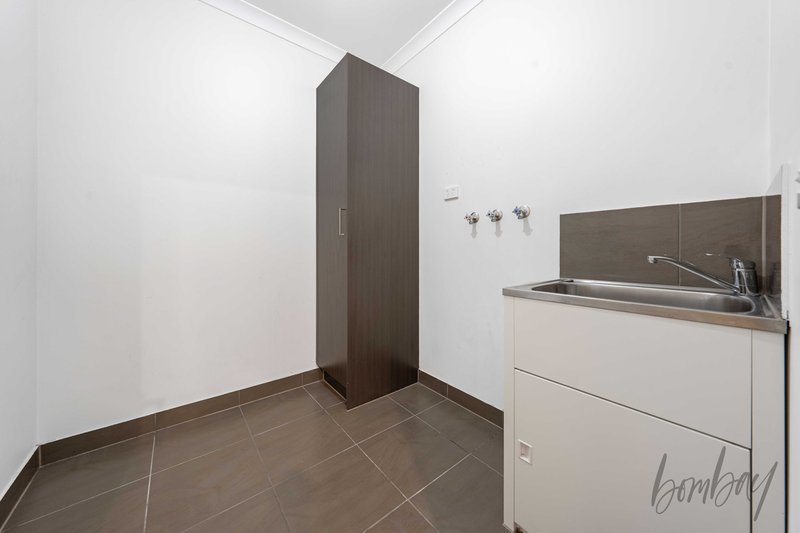 Photo - 15 Degraves Street, Mickleham VIC 3064 - Image 6