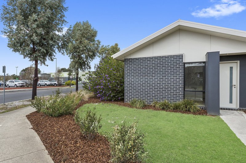 Photo - 15 Delbridge Drive, Mernda VIC 3754 - Image 10