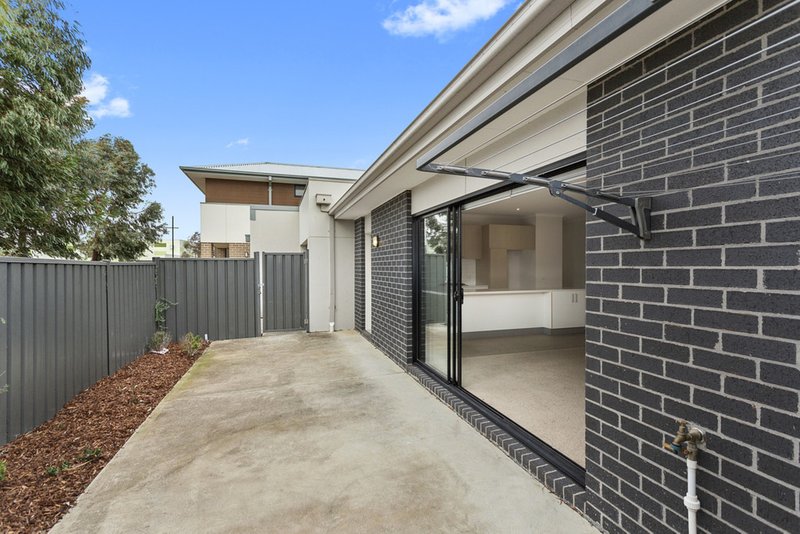 Photo - 15 Delbridge Drive, Mernda VIC 3754 - Image 12