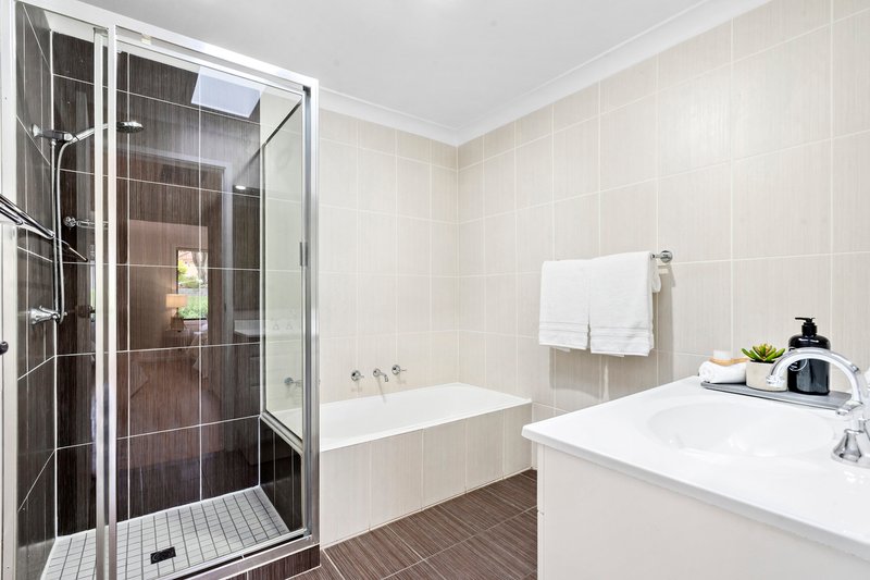 Photo - 15 Desley Crescent, Prospect NSW 2148 - Image 7