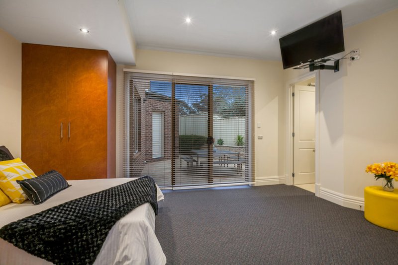 Photo - 15 Development Boulevard, Mill Park VIC 3082 - Image 24