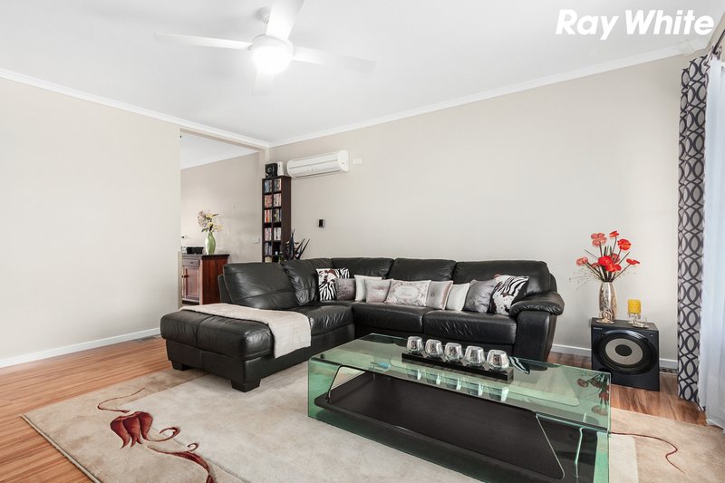 Photo - 15 Deveney Street, Pakenham VIC 3810 - Image 3