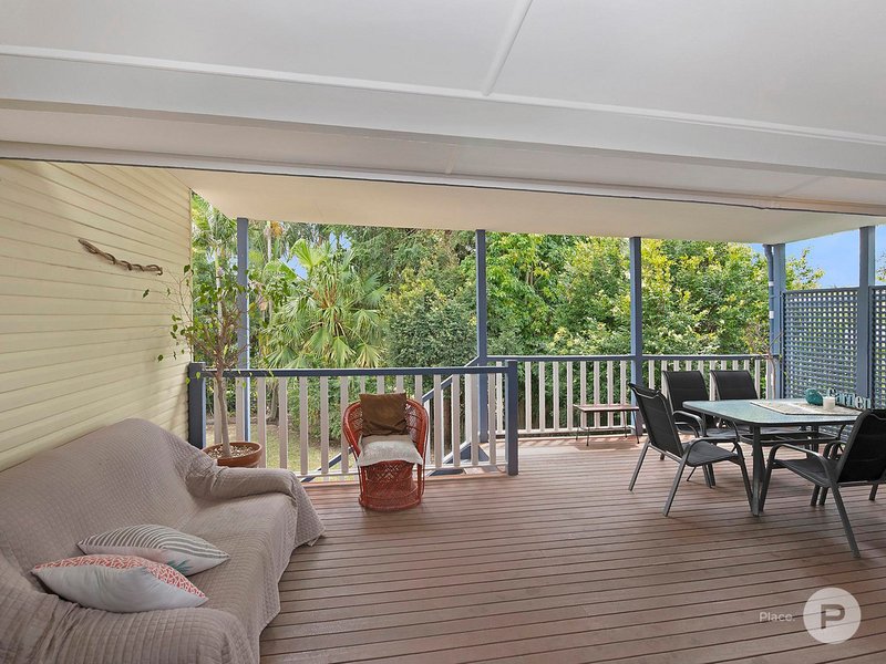 Photo - 15 Diane Street, Yeronga QLD 4104 - Image 11