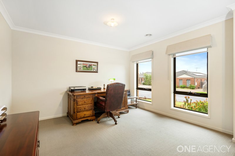 Photo - 15 Diaz Drive, Grovedale VIC 3216 - Image 6