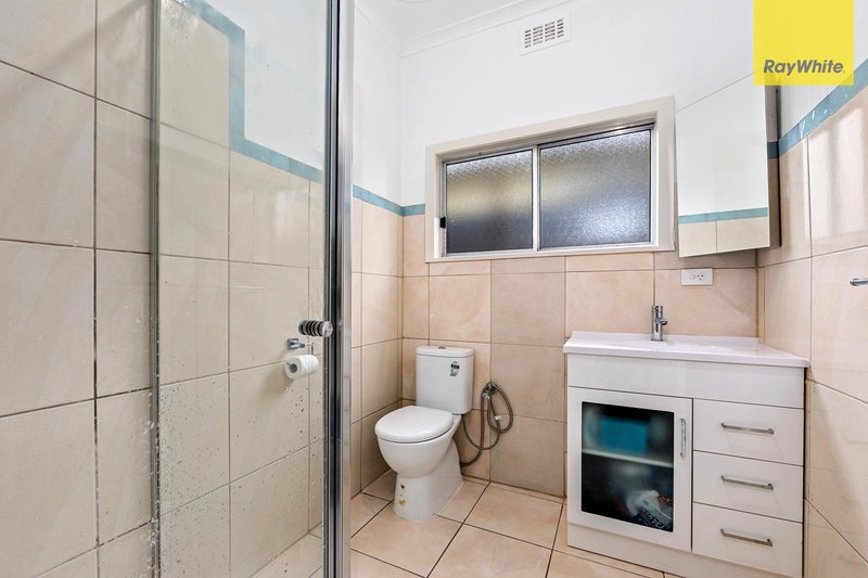 Photo - 15 Disraeli Street, St Albans VIC 3021 - Image 4