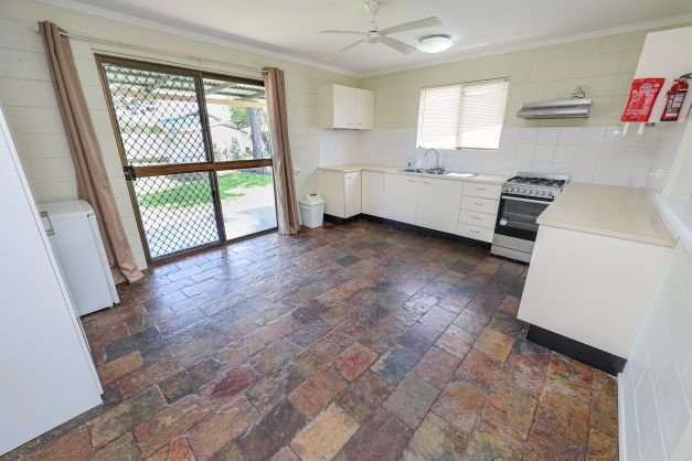 Photo - 15 Don Street, Lowood QLD 4311 - Image 3