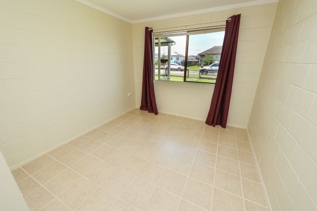 Photo - 15 Don Street, Lowood QLD 4311 - Image 6