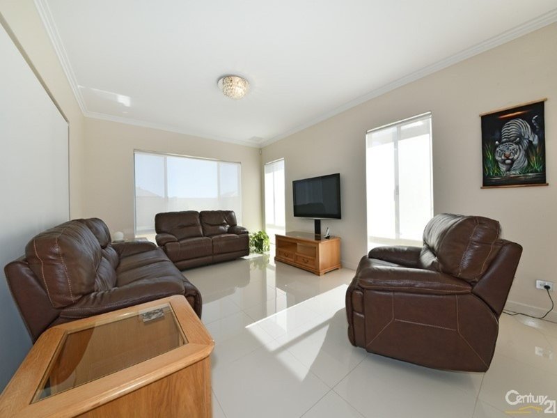 Photo - 15 Dotterel Green, Jindalee WA 6036 - Image 13