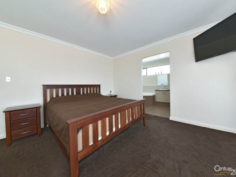 Photo - 15 Dotterel Green, Jindalee WA 6036 - Image 25