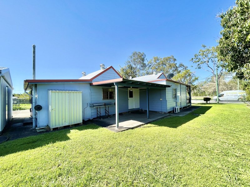 Photo - 15 Dougall Street, Bororen QLD 4678 - Image 22