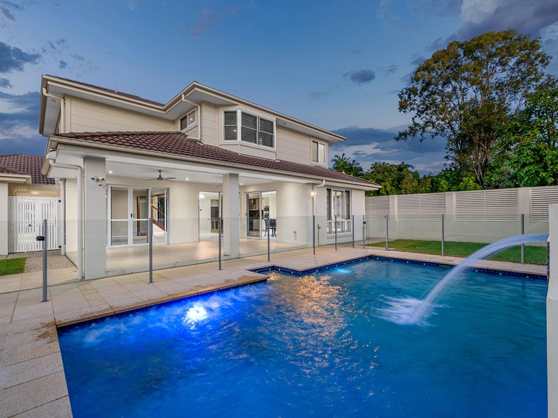 Photo - 15 Dress Circle Court, Bridgeman Downs QLD 4035 - Image 3