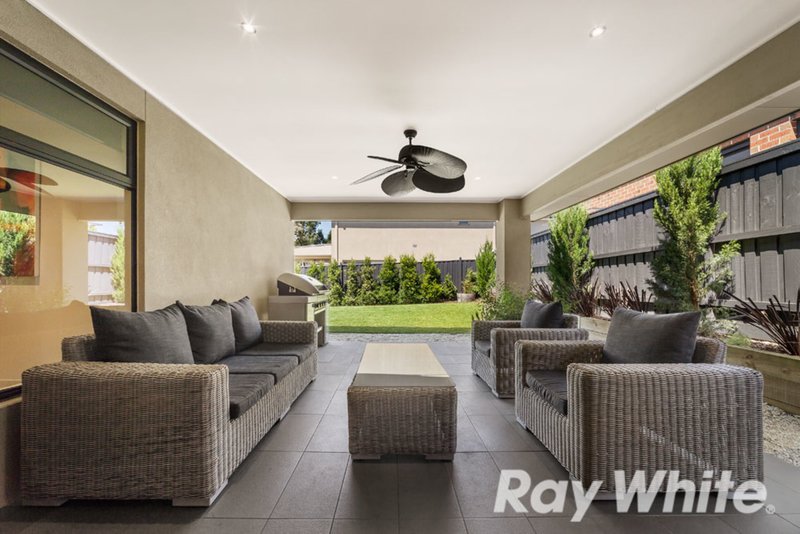 Photo - 15 Drewett Circuit, Croydon VIC 3136 - Image 6