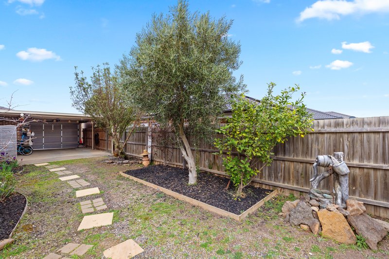 Photo - 15 Ducane Street, Wyndham Vale VIC 3024 - Image 15