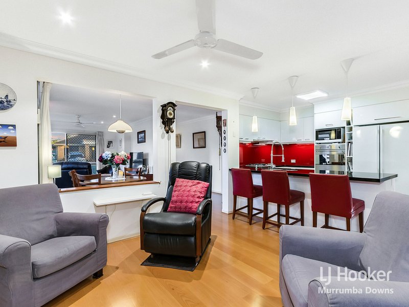 Photo - 15 Dumaresq Crescent, Murrumba Downs QLD 4503 - Image 7