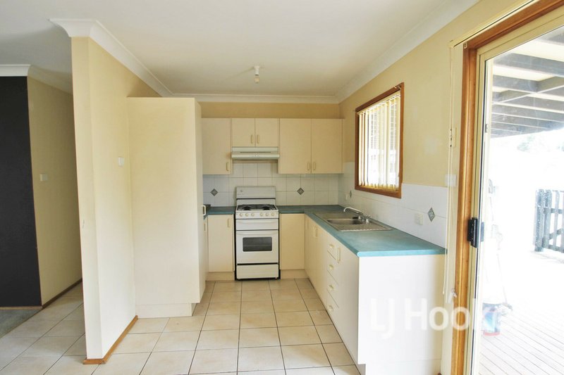 Photo - 15 Dunisla Street, Sanctuary Point NSW 2540 - Image 4