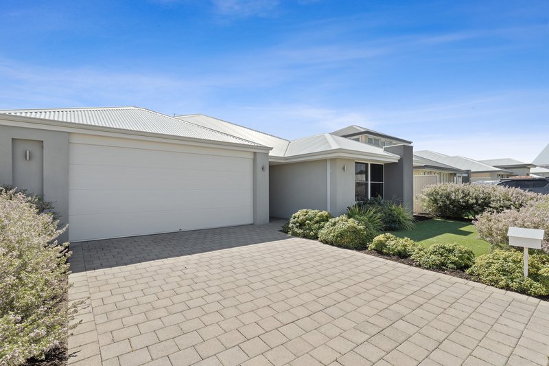 Photo - 15 Dunlop Street, Baldivis WA 6171 - Image 2