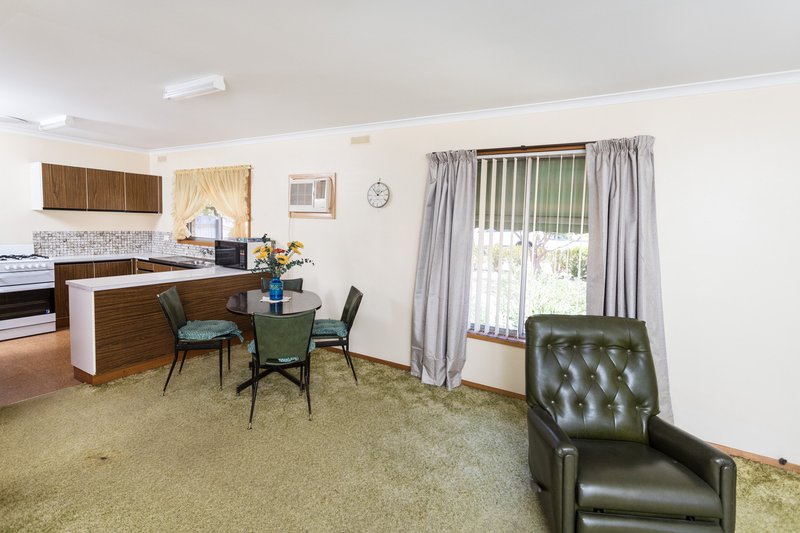 Photo - 15 Dunn Street, Rushworth VIC 3612 - Image 5