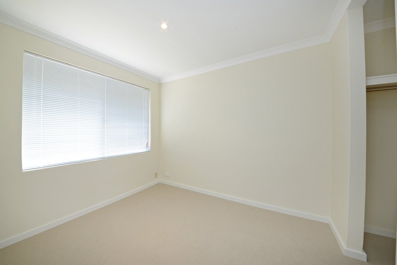 Photo - 15 Durrington Glade, Clarkson WA 6030 - Image 16