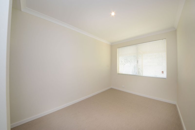 Photo - 15 Durrington Glade, Clarkson WA 6030 - Image 17