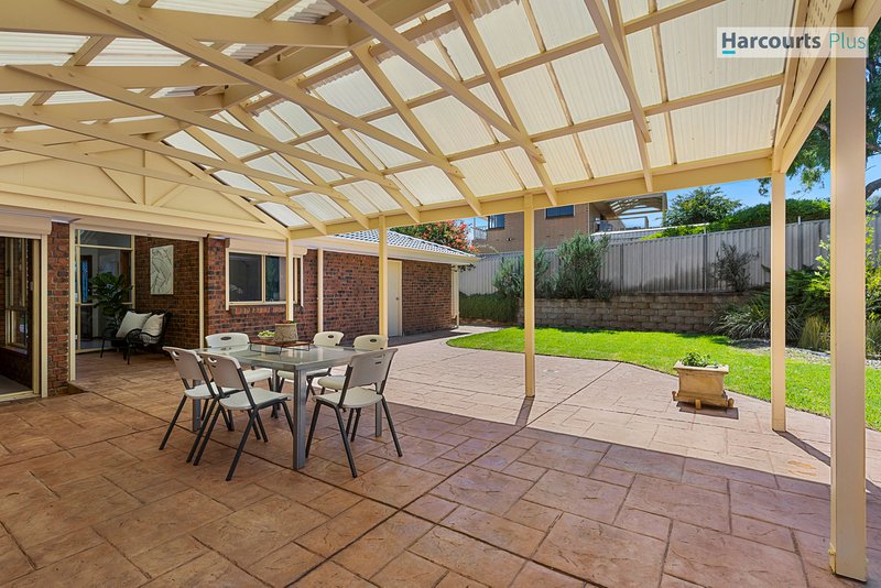 Photo - 15 Dutchman Drive, Hallett Cove SA 5158 - Image 18