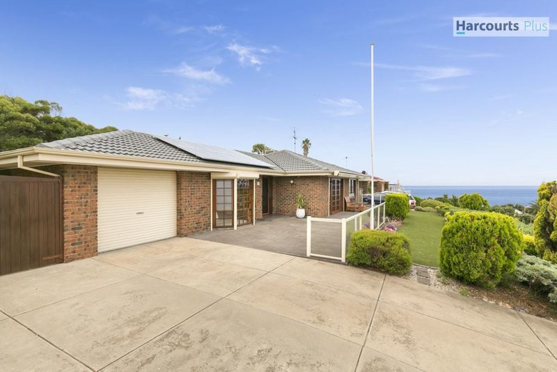 15 Dutchman Drive, Hallett Cove SA 5158