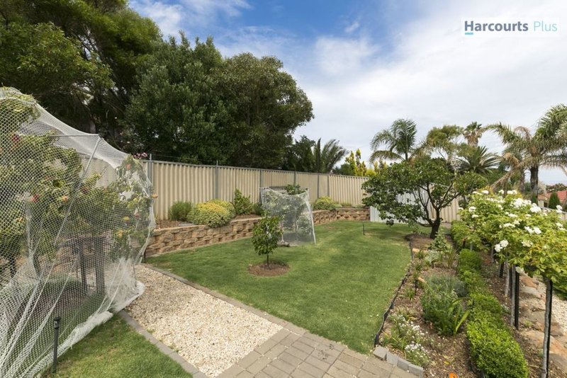 Photo - 15 Dutchman Drive, Hallett Cove SA 5158 - Image 17