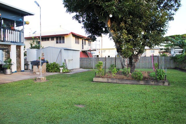 Photo - 15 Dutton Street, Ingham QLD 4850 - Image 15