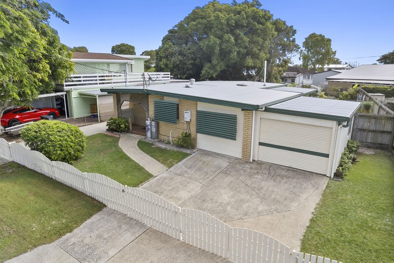 Photo - 15 Dwyer Street, Beachmere QLD 4510 - Image 1