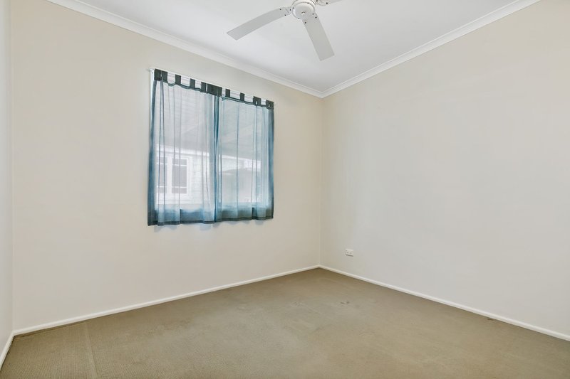 Photo - 15 Dwyer Street, Beachmere QLD 4510 - Image 15