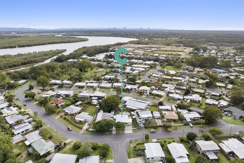 Photo - 15 Dwyer Street, Beachmere QLD 4510 - Image 24