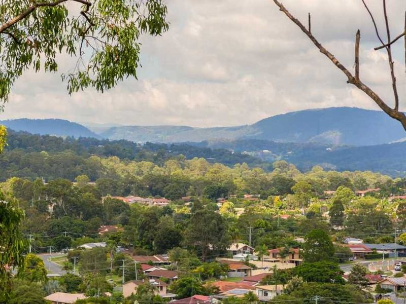 Photo - 15 Eclipse Court, Mudgeeraba QLD 4213 - Image 8