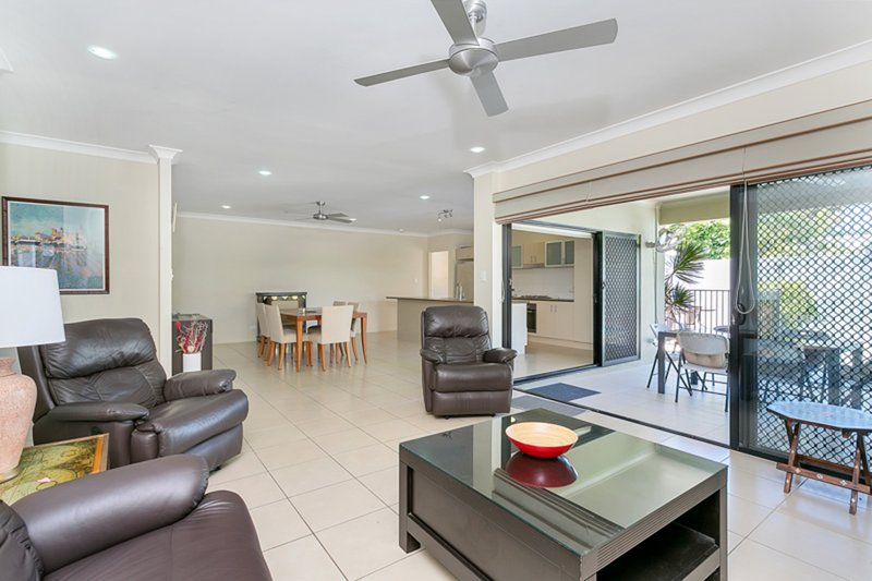 Photo - 15 Edge Close, Kewarra Beach QLD 4879 - Image 3