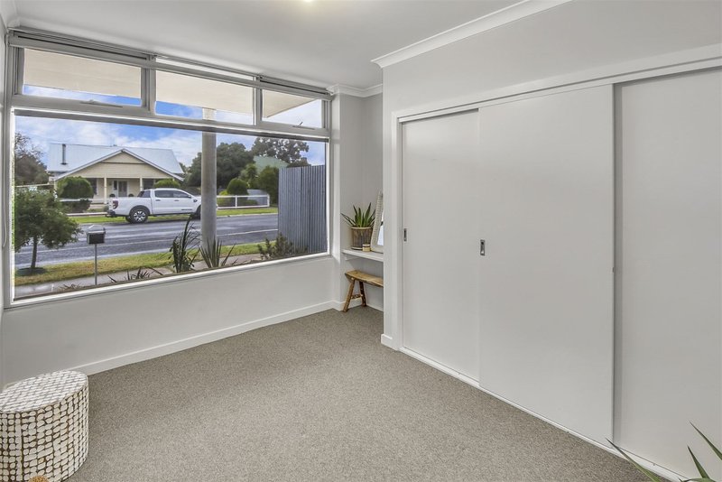 Photo - 15 Edith Street, Horsham VIC 3400 - Image 6