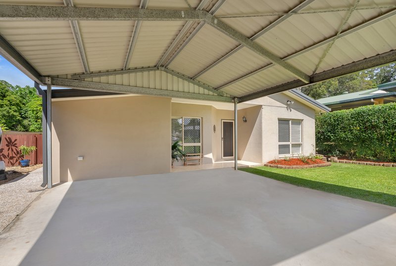 Photo - 15 Edmonds Close, Bentley Park QLD 4869 - Image 6