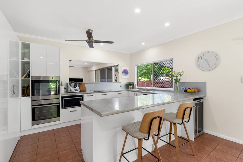 Photo - 15 Edmonds Close, Bentley Park QLD 4869 - Image 12
