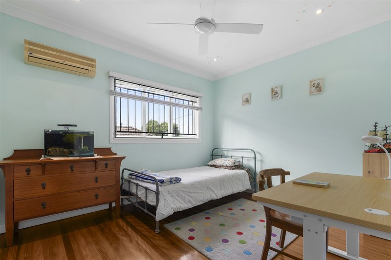 Photo - 15 Effingham Street, Tarragindi QLD 4121 - Image 11